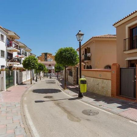 Habitacion En Casa Vacacional Фуэнхирола Экстерьер фото