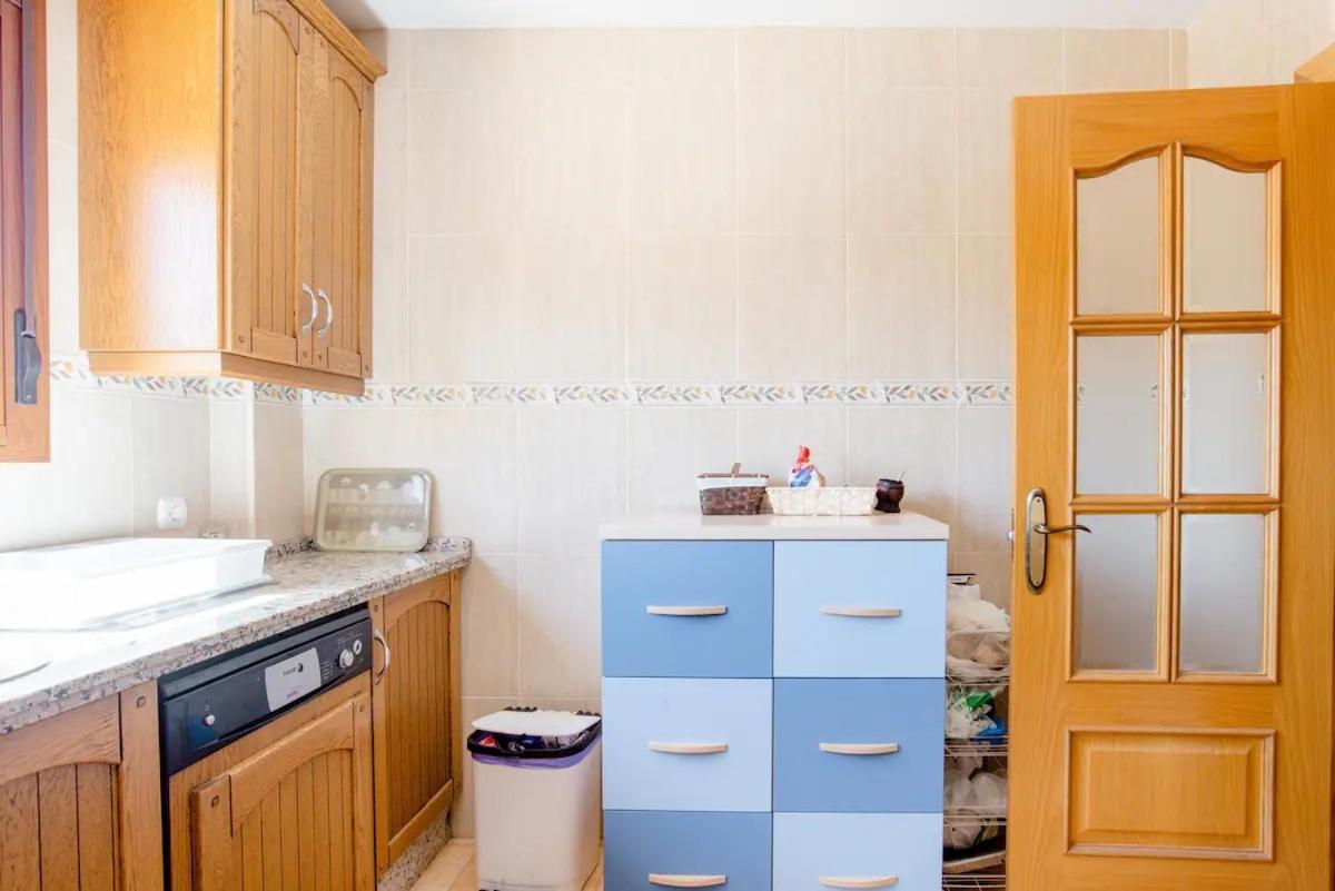 Habitacion En Casa Vacacional Фуэнхирола Экстерьер фото