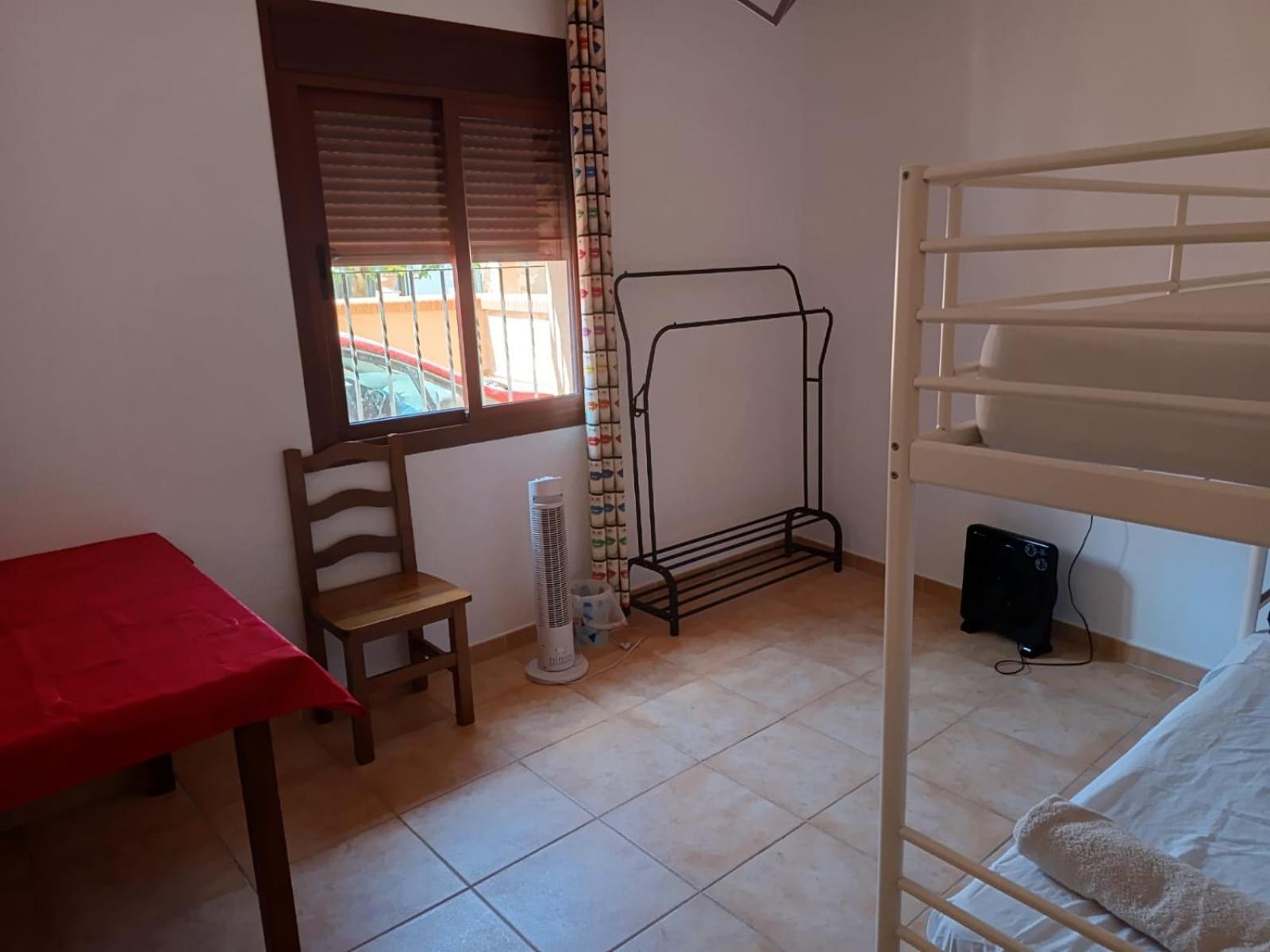 Habitacion En Casa Vacacional Фуэнхирола Экстерьер фото