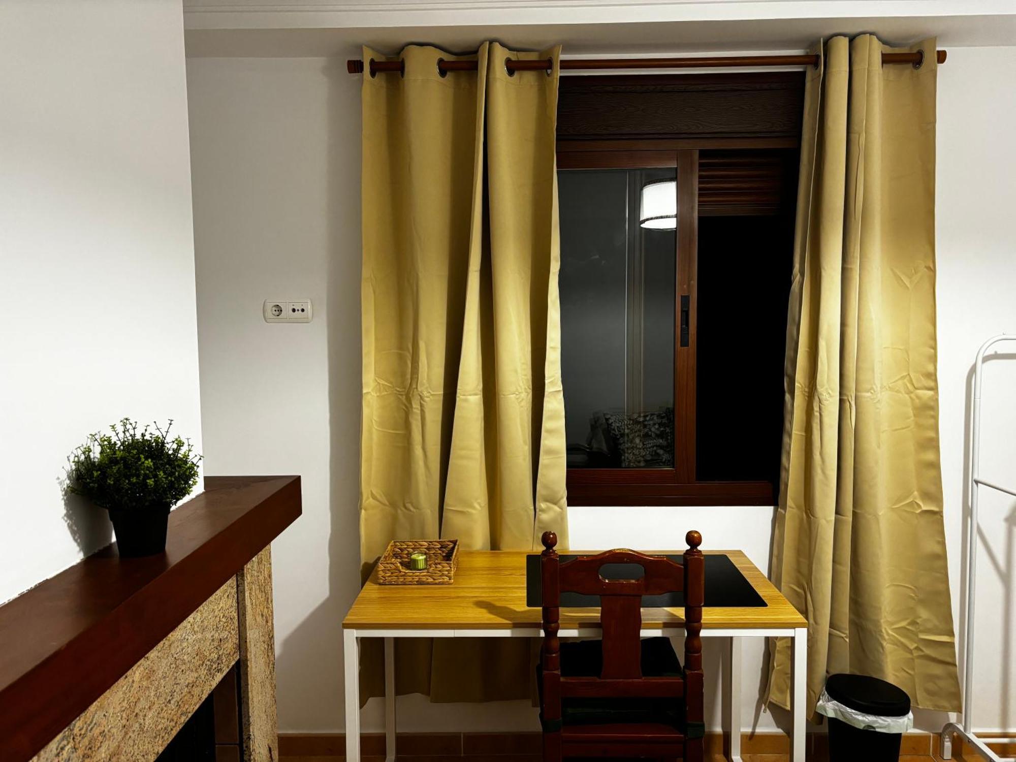 Habitacion En Casa Vacacional Фуэнхирола Экстерьер фото